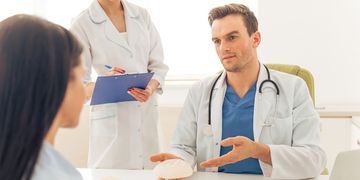 La industria de los implantes de mama
