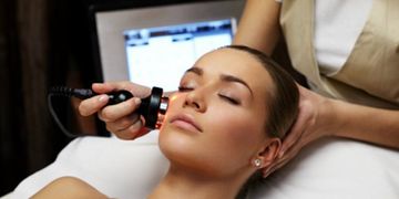 Radiofrecuencia facial para mantener tu piel joven