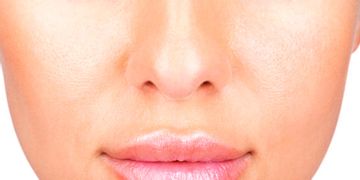 Mejora tus labios con ácido hialurónico