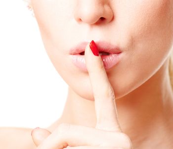 ¿Mantener la cirugía estética en secreto?
