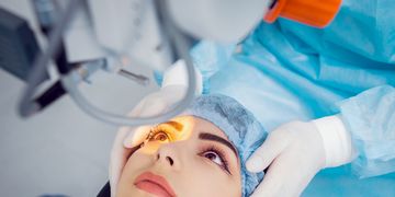 Microcirugía ocular: técnicas y problemas que trata
