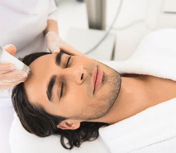 Recupere la belleza natural de su piel: Fotorrejuvenecimiento Facial