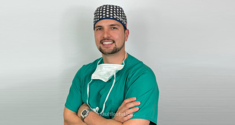 Recomiendo acudir a un cirujano que tenga una amplia experiencia en rinoplastia ultrasónica