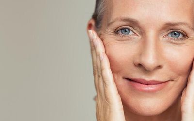 El tratamiento facial con IPL: Tu aliado contra las manchas y el envejecimiento