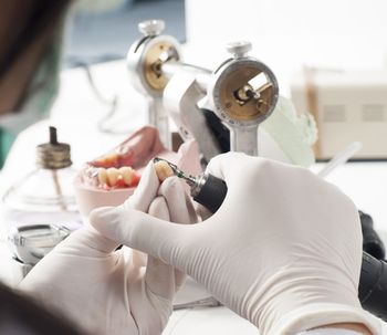 ¿Qué prótesis dental elegir?