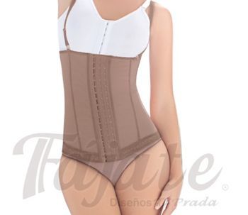 en-una-liposuccionlipoescultura-la-faja-postquirurgica-es-realmente-importante-3-ai2.jpg
