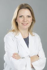 Dra. Débora Bernárdez - Croal Policlínica