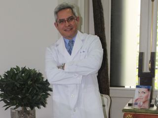 Dr. Miguel Hoyos 