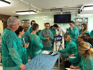 Impartiendo Docencia en el Máster de Medicina Estética UCO.jpg