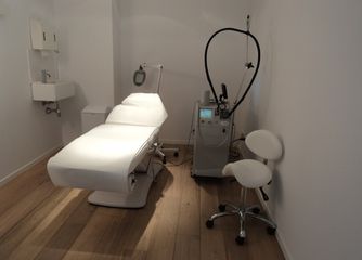 FC Facial CLINIQUE