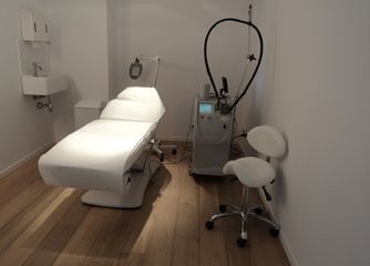 FC Facial CLINIQUE