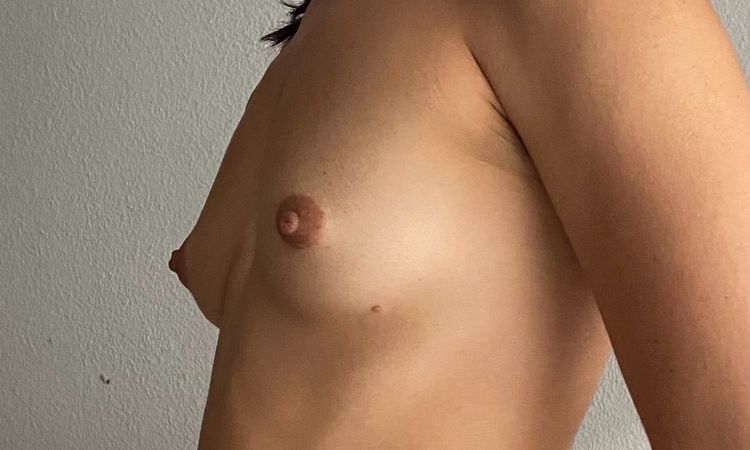 124332