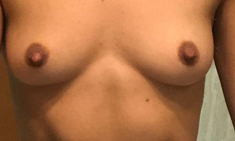 83300