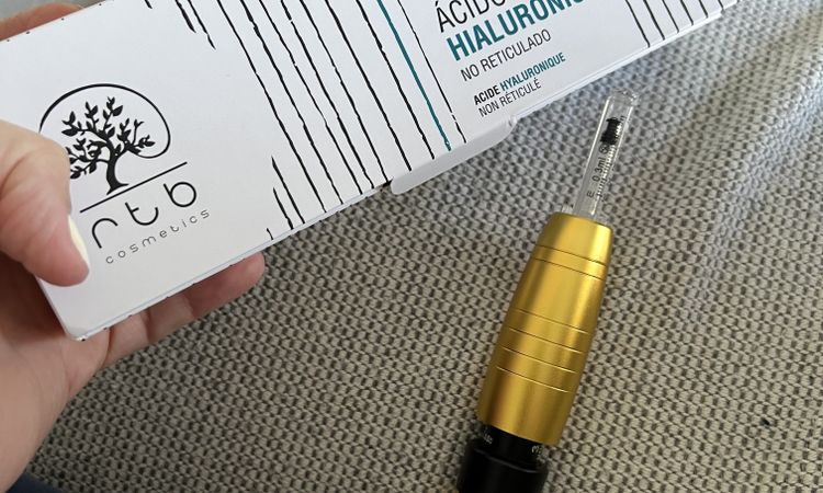 Inflamación tras Hidratación de labios con hyaluron pen en casa - 57645