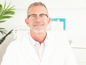 Doctor especialista en cirugías bariátricas.