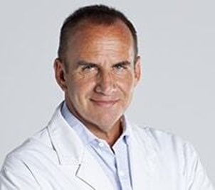 doctor cirugía abdominal