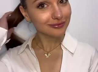 Aumento de labios femeninos