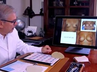 Cómo se desarrolla una consulta sobre la cirugía de implantes mamarios en la clínica del Dr. Terrén
