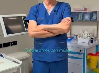 👀 Hoy ha sido jueves de quirófano y otro días más nos colamos antes de las operaciones del día