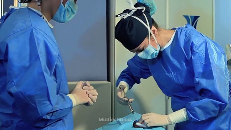 Corrección de orejas con otoplastia